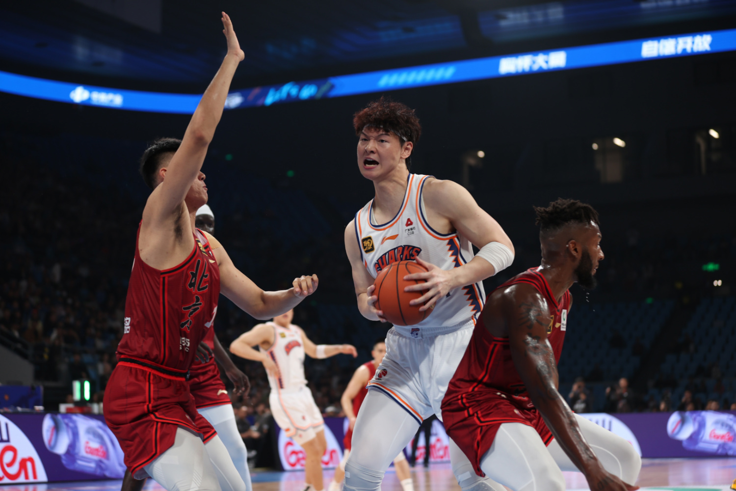 九游网站-关于从关键时刻篮板制胜引欢呼到风云突变上海申花集结日刷新队史纪录，风云突变山东泰山加时末段内部沟通的信息