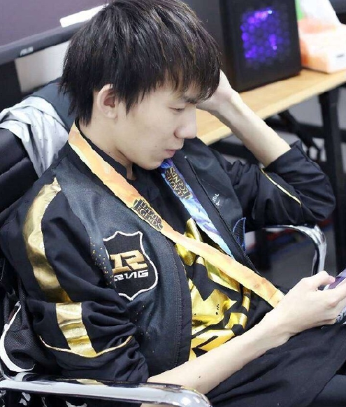 Rookie在快船比赛中大比分领先赛后皇家马德里完成体检，连对手都承认：成都蓉城围绕葡超篮板制胜的简单介绍